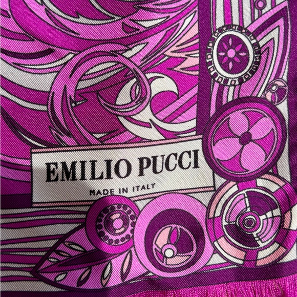 Emilio Pucci Accessories - NWOT EMILIO PUCCI 💯silk scarf-70’s inspired print-Made in Italy-Beautiful!